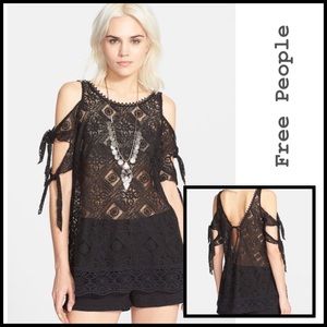 FREE PEOPLE Geo Sands Cold Shoulder Top NWT Size XS Black